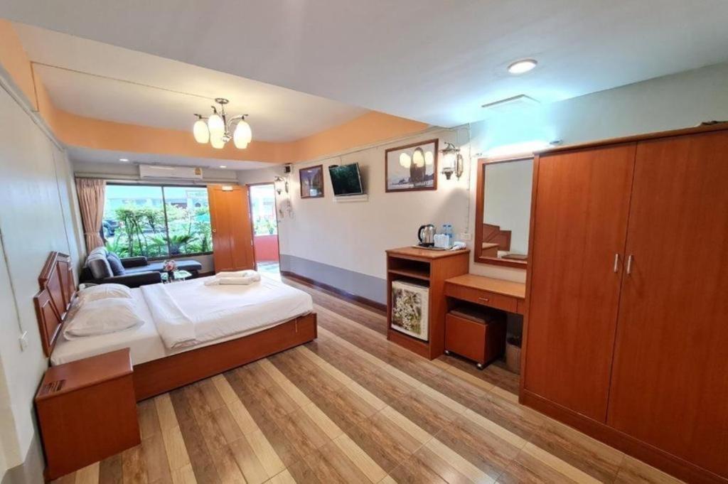 Phu Nga Hotel Natai Beach Kültér fotó